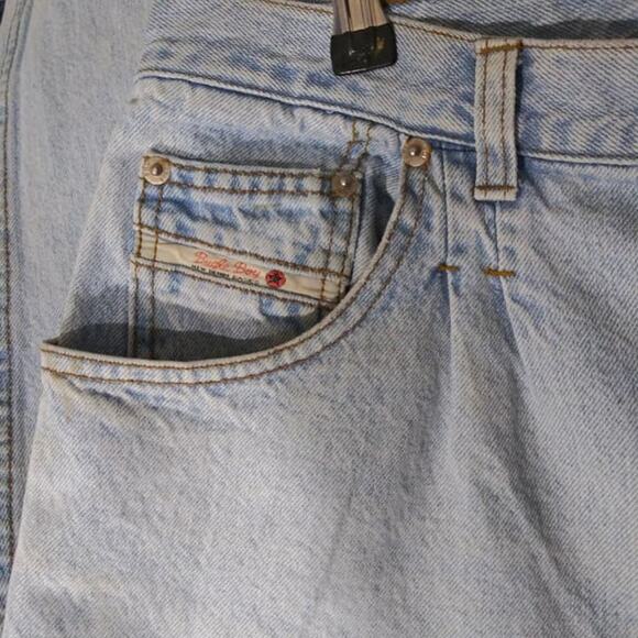 Vintage Bugle Boy Light Wash Hi Rise Mom Jeans Plus Size Sz 16 - Picture 7 of 7
